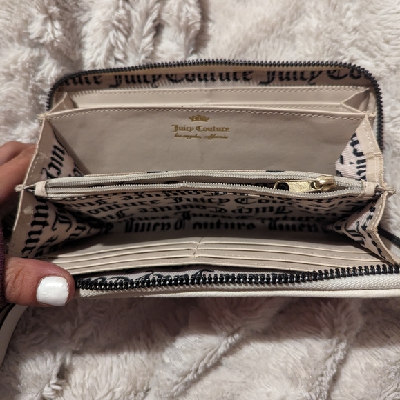 Juicy Couture wallet - Picture 5 of 8